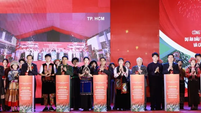 Xây dựng trường học để gieo chữ, giữ nước